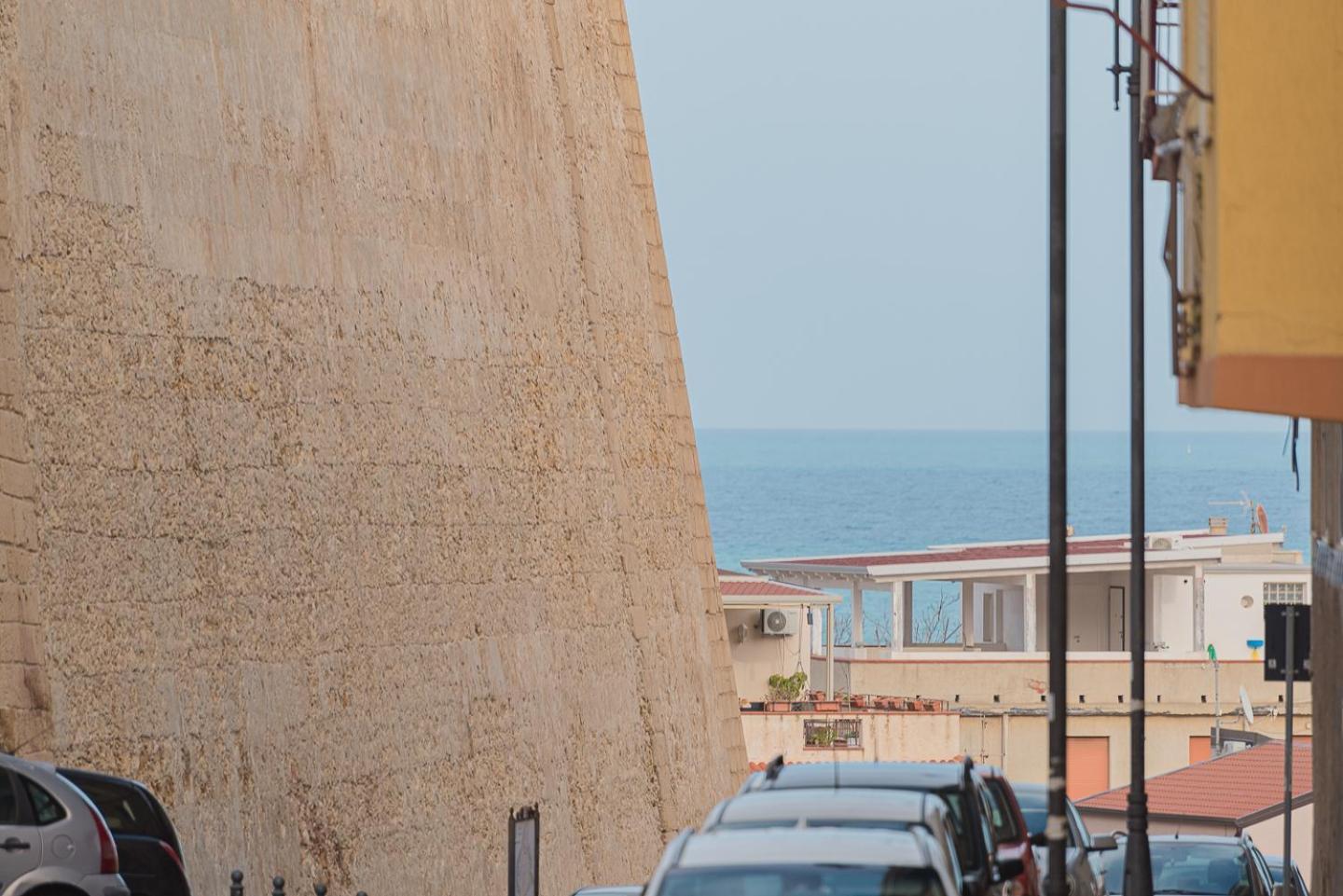Storia & Mare - Free Parking - Castello Carlo V Apartman Crotone Kültér fotó