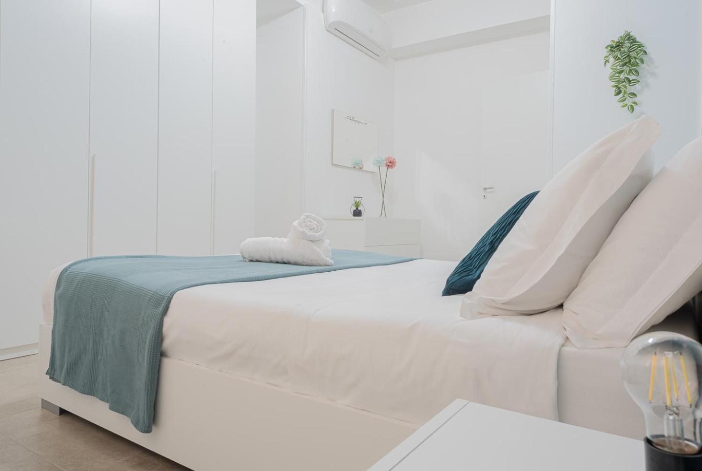Storia & Mare - Free Parking - Castello Carlo V Apartman Crotone Kültér fotó